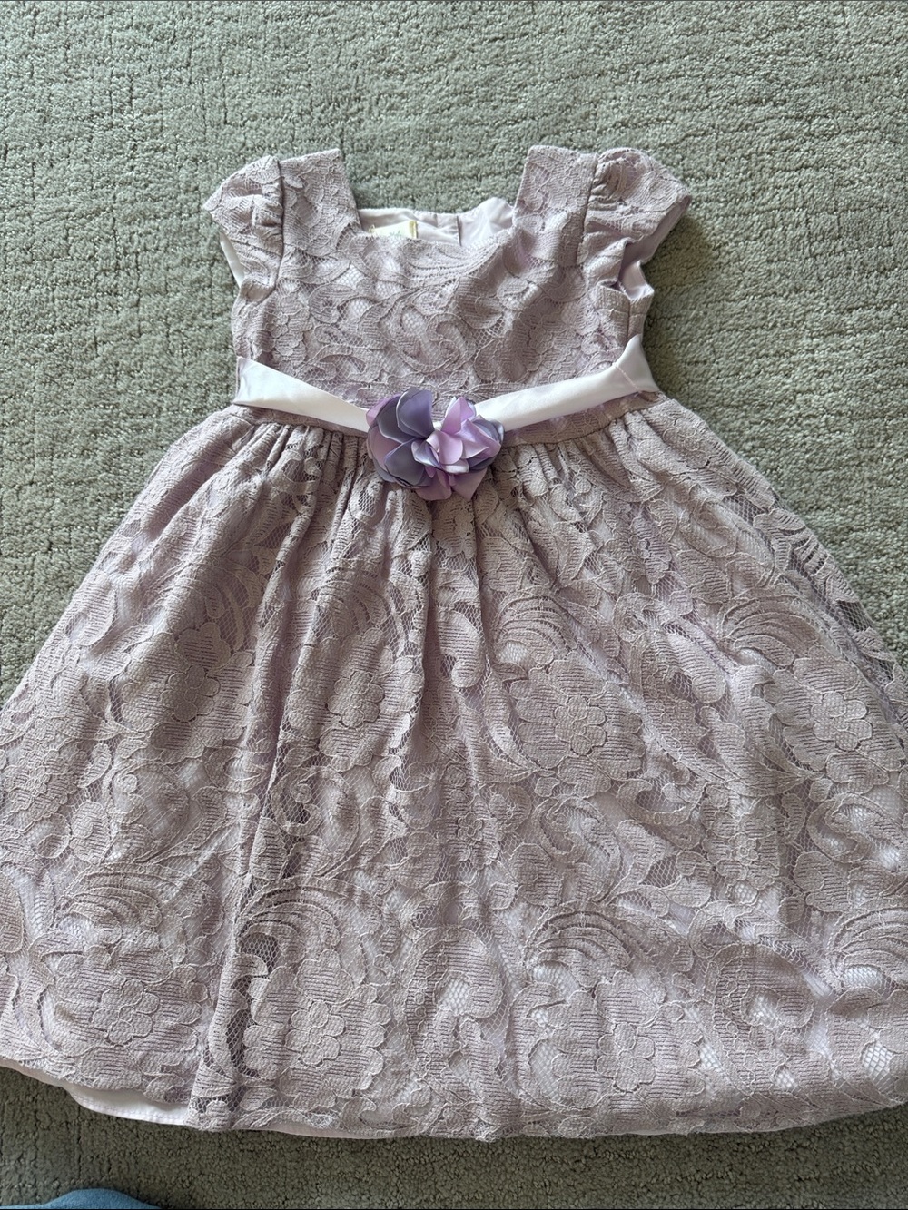 Size 5 Laura Ashley Lilac Lace Dress with Satin Flower Belt